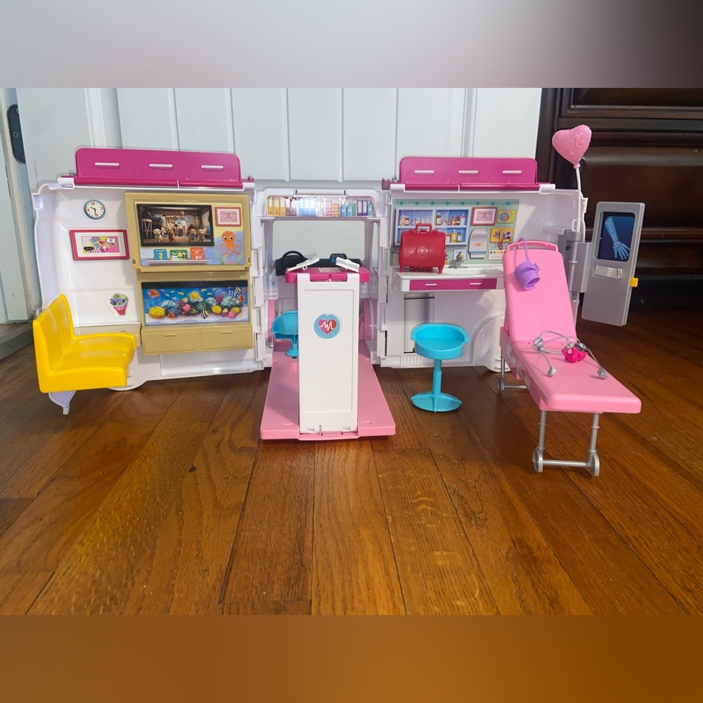 Barbie Ambulance